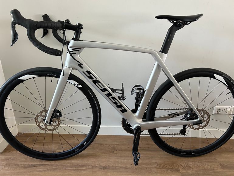 Used Sensa Giulia Evo Disc Grey Black 2020 2020 Road & Gravel, Hellgrau — image 5 of 5