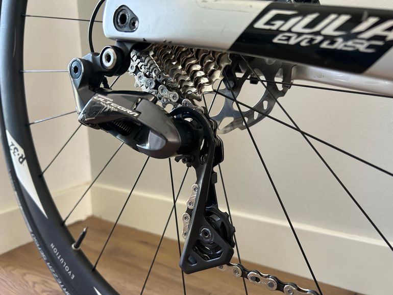 Used Sensa Giulia Evo Disc Grey Black 2020 2020 Road & Gravel, Hellgrau — image 3 of 5