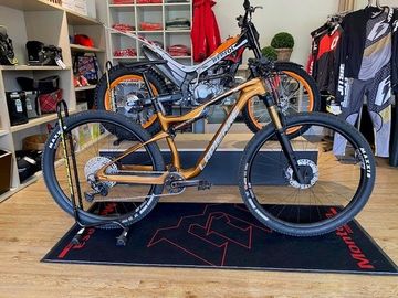 Used Lapierre XRM 8.9 2025 2025 Mountainbike, Orange, 29 — image 1 of 3