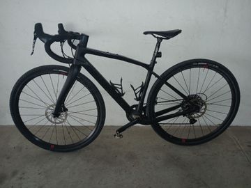 Gebrauchtes Pinarello Granger X1 Disc 2023 2023 Road & Gravel, Schwarz — Bild 1 von 8