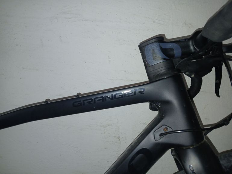 Used Pinarello Granger X1 Disc 2023 2023 Road & Gravel — image 7 of 8