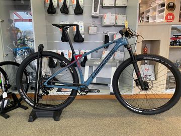 Gebrauchtes Lapierre Prorace CF 5.9 2023 2023 Mountainbike, Blau, 29 — Bild 1 von 3