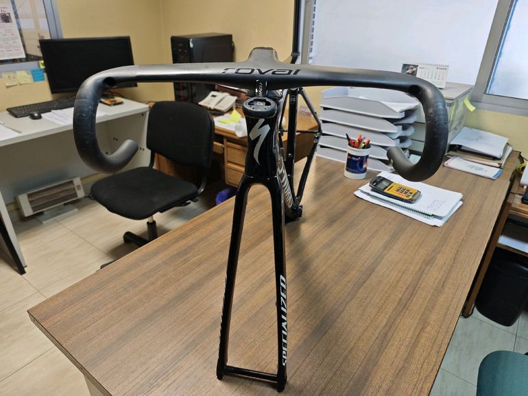 Used Specialiced Specialiced Custom Frameset 2022 Road & Gravel, Black — image 12 of 13
