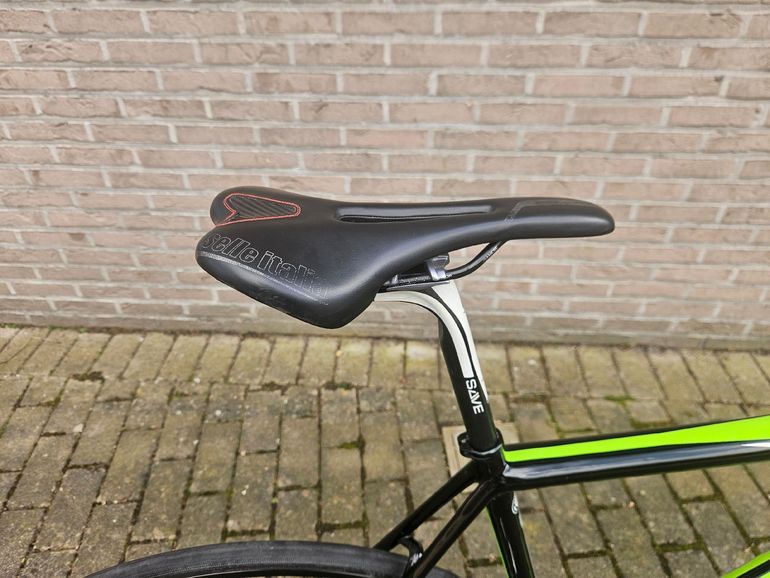 Used Cannondale SuperSix EVO Disc Ultegra 2018 2018 Road & Gravel, Green — image 6 of 8