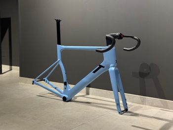 Used 3T STRADA WPNT FRAMESET 2025 Frameset 2025 Road & Gravel, Blau — image 3 of 3