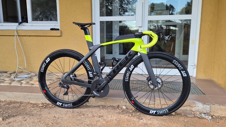 Used Trek Madone Shimano Ultegra Di2 2020 Road & Gravel, Black — image 1 of 5