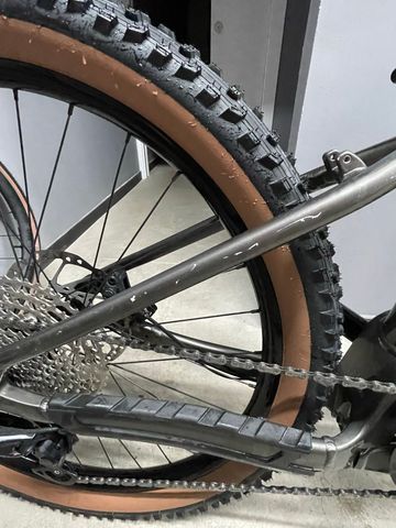 Used Trek Marlin+ 8 2024 2024 Mountainbike, Light Gray, 27.5, 29 — image 7 of 12