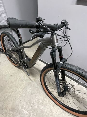 Used Trek Marlin+ 8 2024 2024 Mountainbike, Light Gray, 27.5, 29 — image 2 of 12