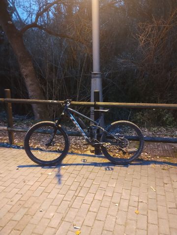 Brugt Trek Remedy 8 XT 2021 2021 Mountainbike — billede 5 af 8