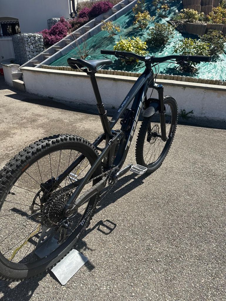 Brugt Trek Slash 8 2021 Mountainbike — billede 3 af 3