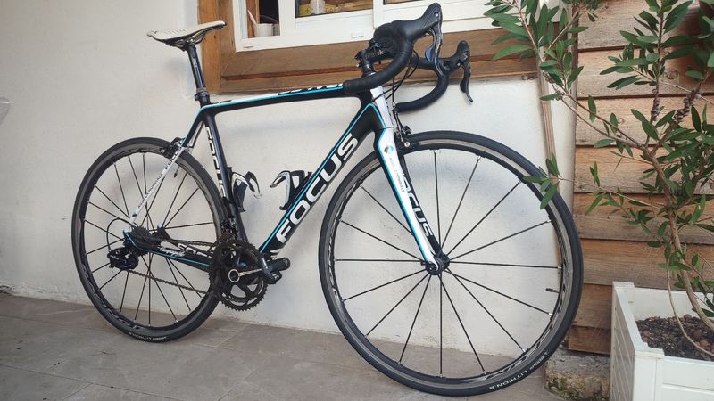 Used Focus Izalco Campagnolo Chorus 2013 Road & Gravel