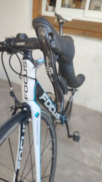 Used Focus Izalco Campagnolo Chorus 2013 Road & Gravel, White — image 8 of 9