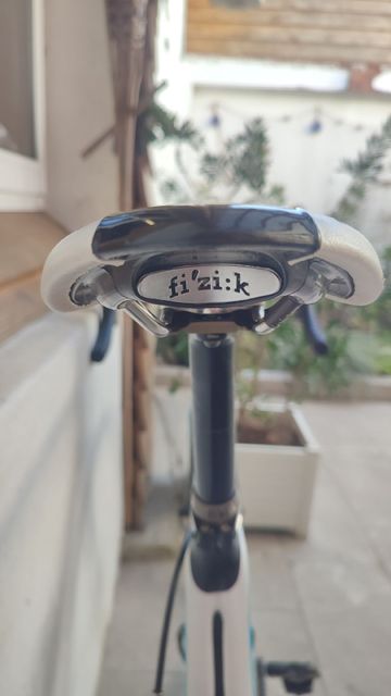 Used Focus Izalco Campagnolo Chorus 2013 Road & Gravel, White — image 6 of 9