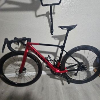 Used Canyon Ultimate Shimano Ultegra Di2 2024 Road & Gravel, Red — image 2 of 14