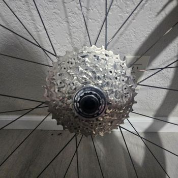Used Canyon Ultimate Shimano Ultegra Di2 2024 Road & Gravel, Red — image 9 of 14