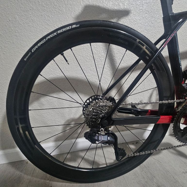 Used Canyon Ultimate Shimano Ultegra Di2 2024 Road & Gravel, Red — image 13 of 14