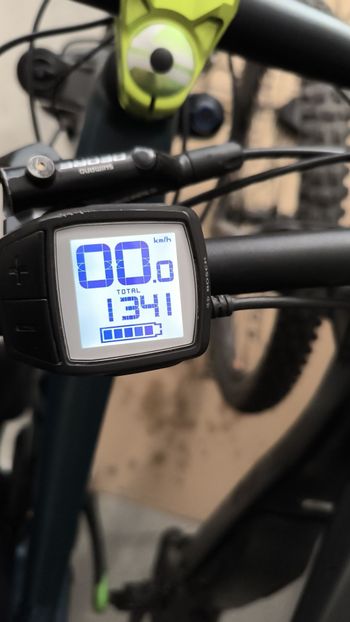 Used Trek Powerfly 5 2018 2018 Mountainbike, Black, 27.5, 29 — image 3 of 4