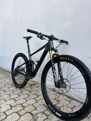 Lee Cougan Crossfire 428 Race 2023 2023 Mountainbike usato, Nero — immagine 2 di 8