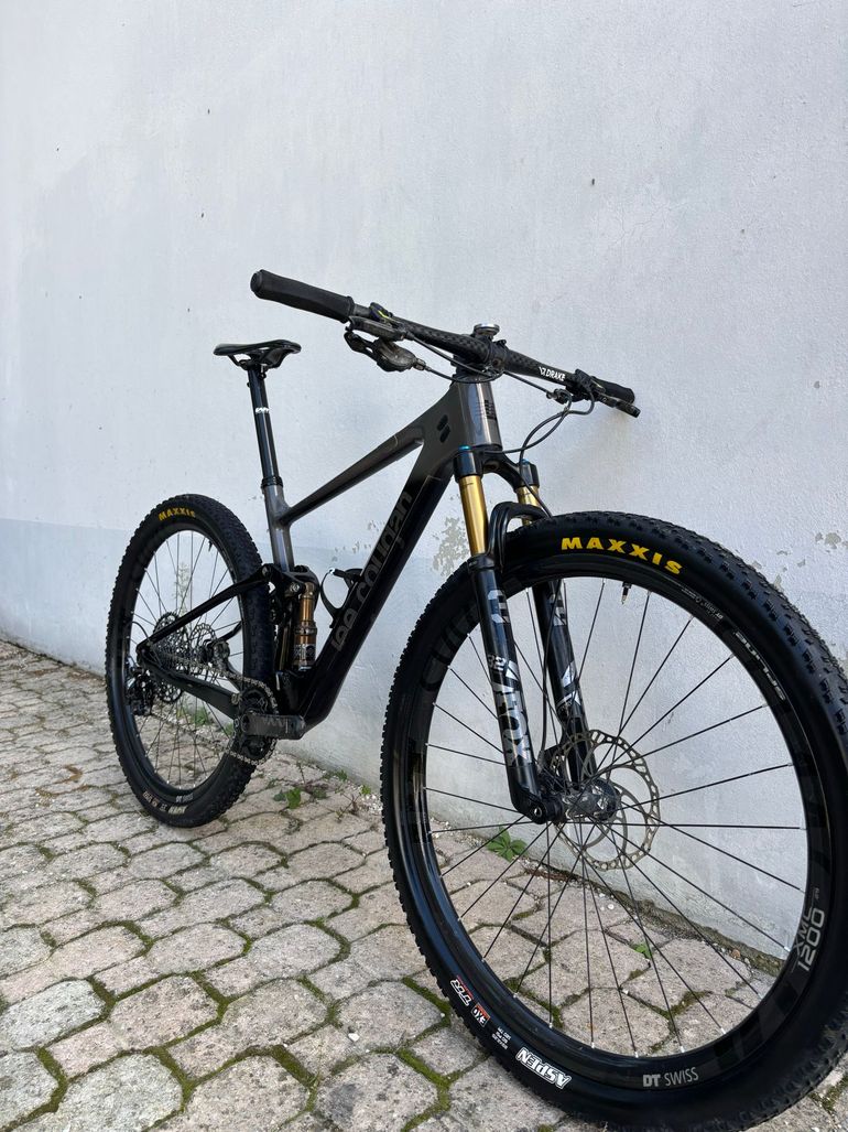 Used Lee Cougan Crossfire 428 Race 2023 2023 Mountainbike, Black, 29 — image 2 of 8