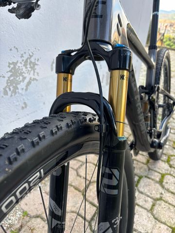 Lee Cougan Crossfire 428 Race 2023 2023 Mountainbike usato, Nero — immagine 6 di 8