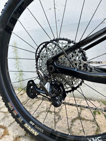Lee Cougan Crossfire 428 Race 2023 2023 Mountainbike usato, Nero — immagine 5 di 8