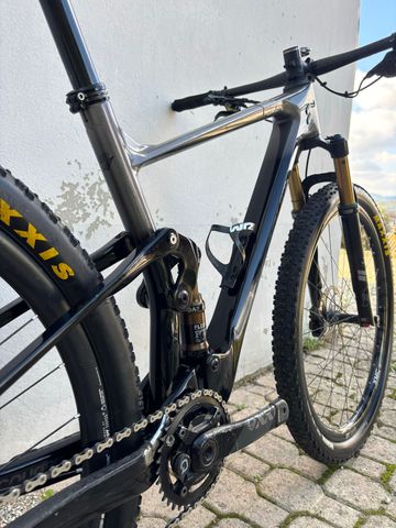 Lee Cougan Crossfire 428 Race 2023 2023 Mountainbike usato, Nero — immagine 3 di 8