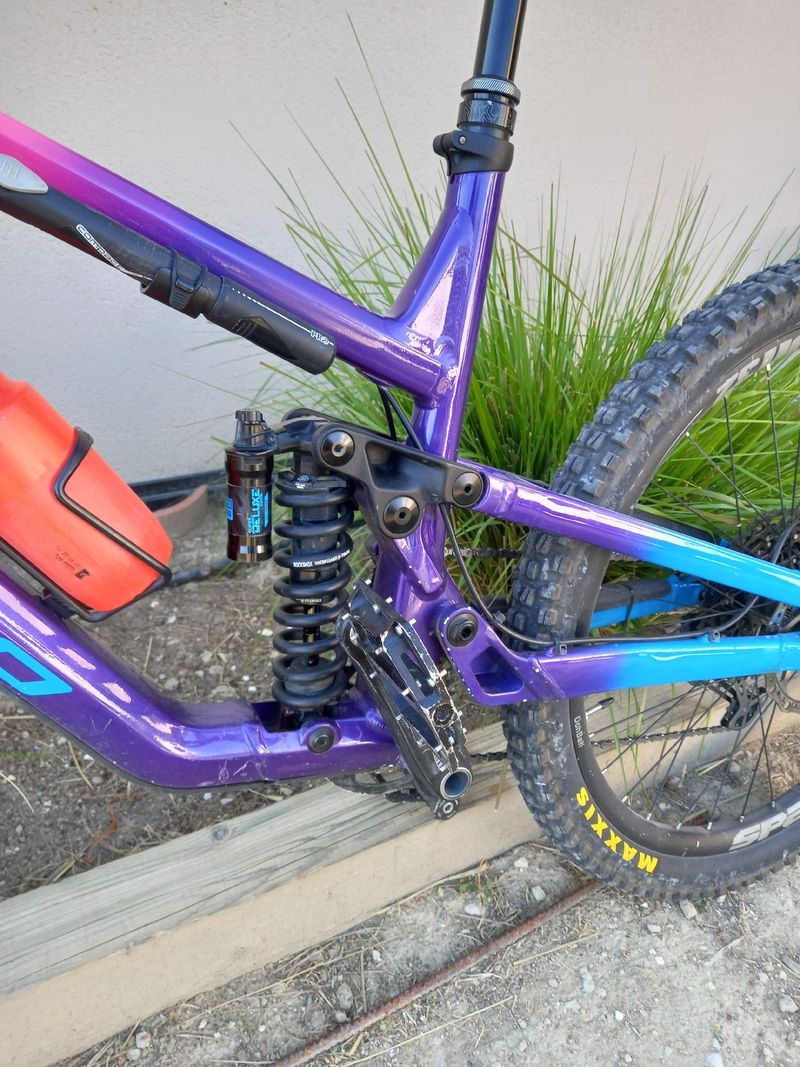 Norco Shore 2 2023 2023 Mountainbike d'occasion — image 6 sur 6