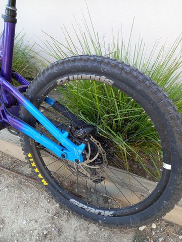 Norco Shore 2 2023 2023 Mountainbike d'occasion — image 3 sur 6
