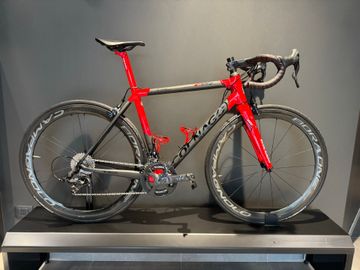 Colnago C64 Campagnolo Super Record 2019 Road & Gravel d'occasion