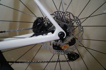 Gebrauchtes Orbea ORCA M35i 2026 2026 Road & Gravel, Weiß — Bild 13 von 17