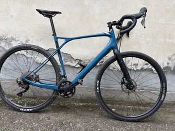 Brugt GT Grade Carbon Elite 2022 2022 Road & Gravel — billede 1 af 3