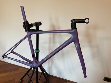 Gebrauchtes Giant Advanced SL 2024 Frameset 2024 Road & Gravel, Violett — Bild 4 von 38