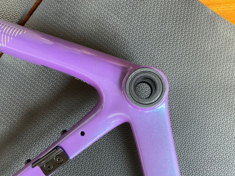 Gebrauchtes Giant Advanced SL 2024 Frameset 2024 Road & Gravel, Violett — Bild 21 von 38