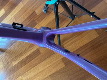 Used Giant Advanced SL 2024 Frameset 2024 Road & Gravel, Violett — image 8 of 13
