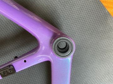 Gebrauchtes Giant Advanced SL 2024 Frameset 2024 Road & Gravel, Violett — Bild 22 von 38