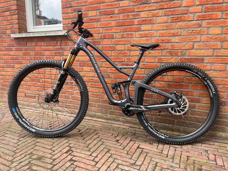 Used Niner JET 9 RDO 3-STAR SRAM GX EAGLE 2024 2024 Mountainbike, Gris claro — image 1 of 46