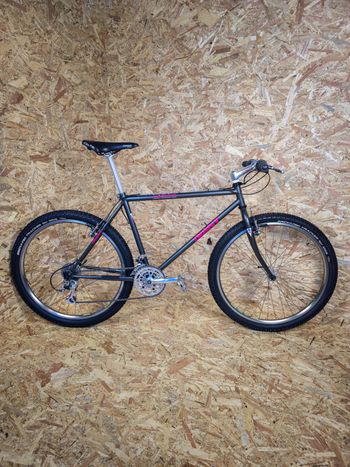 Giant, Giant Super Sierra 1995 – Shimano XT – 100% Original – CR-MO Steel – Collector Condition