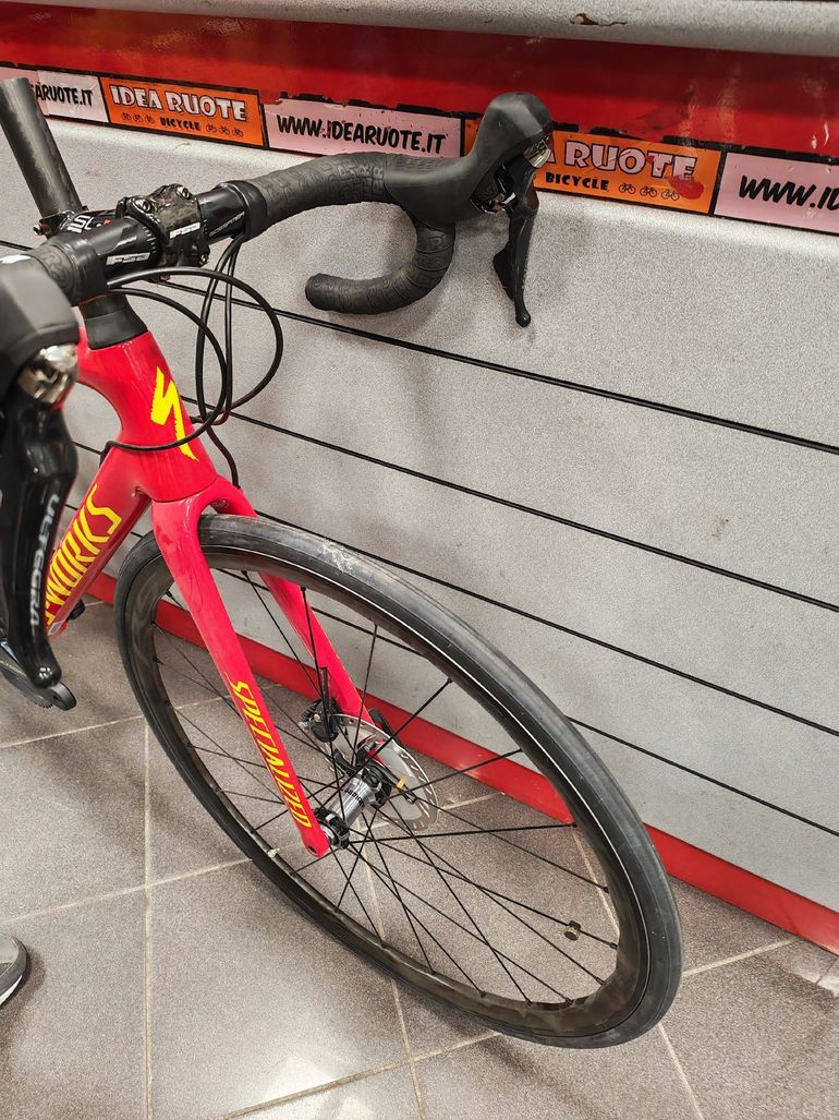 Used Specialized Tarmac Shimano Ultegra 2019 Road & Gravel — image 2 of 8