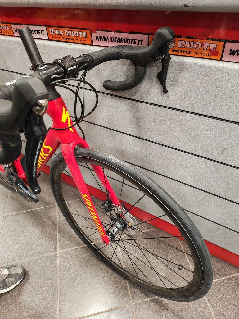 Used Specialized Tarmac Shimano Ultegra 2019 Road & Gravel — image 4 of 8