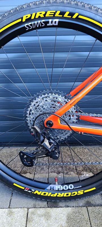 Used Trek Procaliber 9.6 2021 2021 Mountainbike, Orange, 29 — image 5 of 13