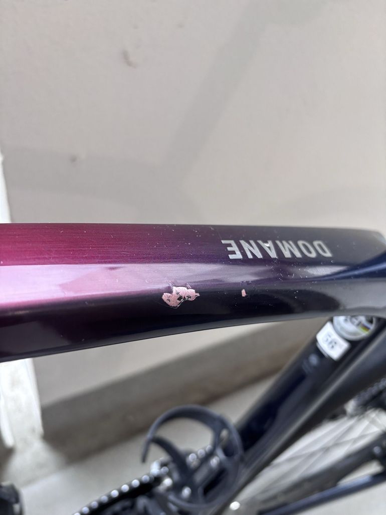 Used Trek Domane SL 5 2022 2022 Road & Gravel, Red — image 11 of 12