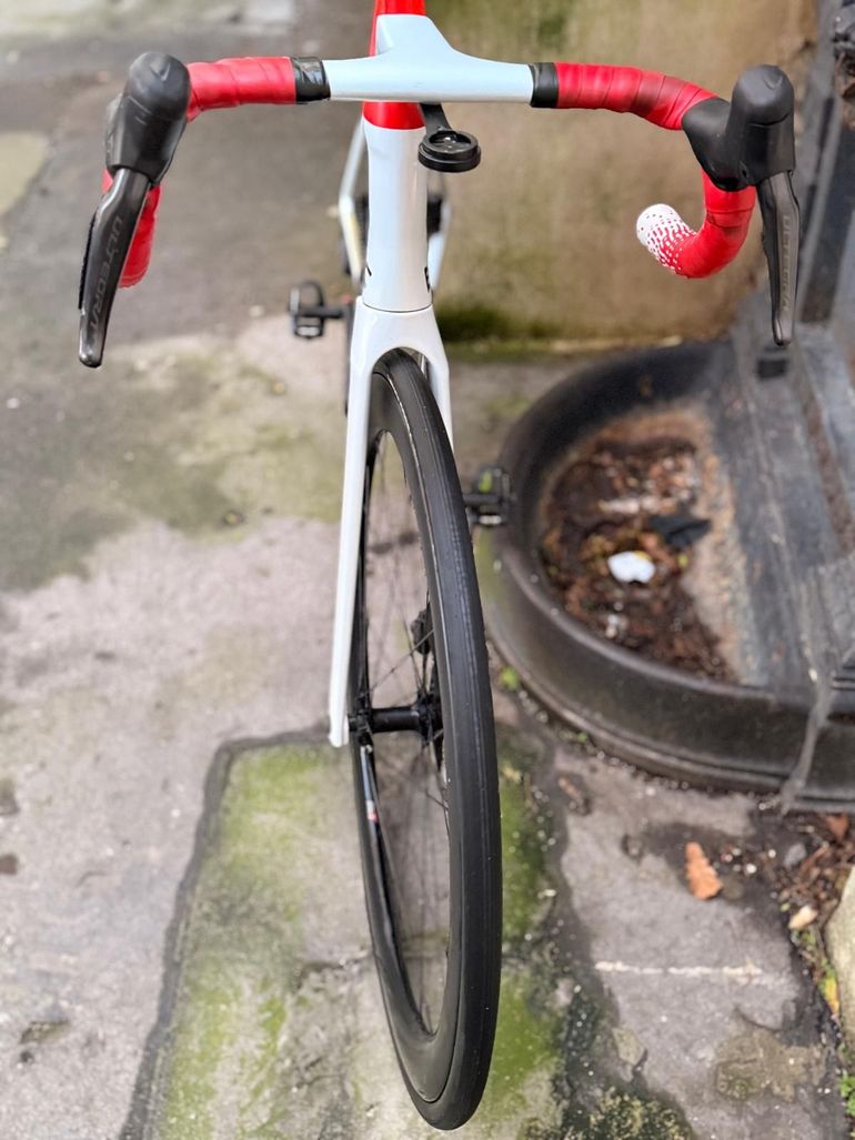 Used BMC BMC Timemachine Road 01 TWO 2023 Road & Gravel, White — image 5 of 8