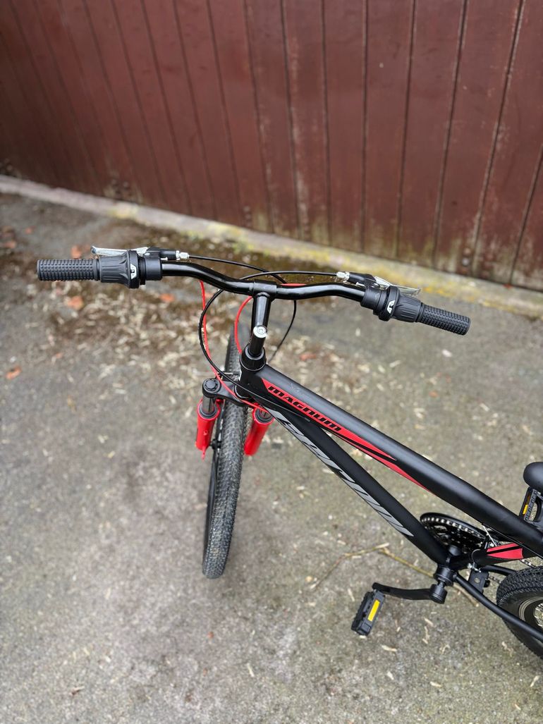Used geroni Geroni Custom Shimano Tourney 2020 Mountainbike, Black — image 2 of 6
