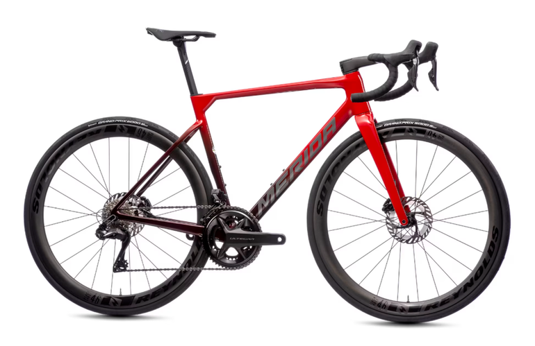Used Merida Merida Scultura 9000 CF5 Ultegra Di2 2x12 Reynolds BL 2026 Road & Gravel, Rot — image 1 of 5