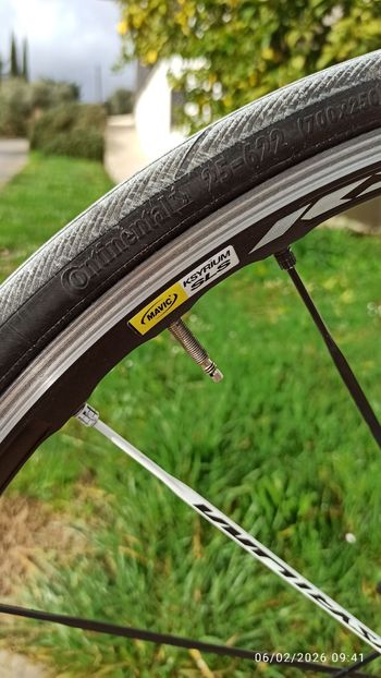 Used Colnago M10 Shimano Ultegra 2015 Road & Gravel, White — image 4 of 6