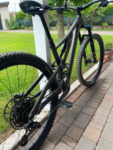 Brugt Specialized Stumpjumper Comp Alloy 2023 2023 Mountainbike — billede 2 af 13
