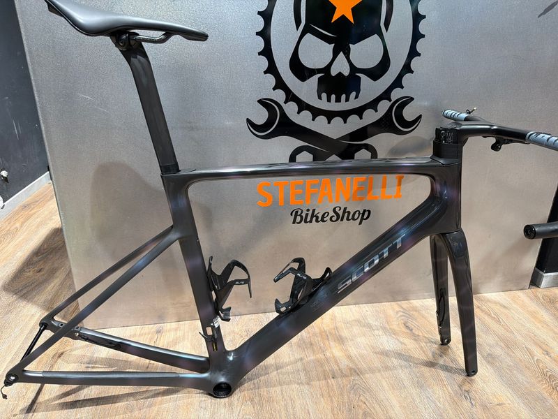 Used Scott Addict RC Ultimate 2025 Frameset 2025 Road & Gravel, Black — image 1 of 5
