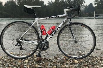 Used Trek Madone Shimano Dura Ace 2011 Road & Gravel, Weiß — image 2 of 3