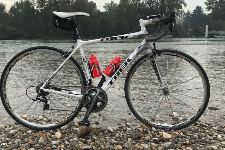 Used Trek Madone Shimano Dura Ace 2011 Road & Gravel, Weiß — image 2 of 3
