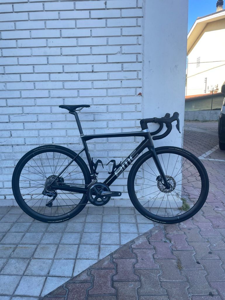 Brugt BMC Teammachine SLR01 DISC ONE 2018 2018 Road & Gravel — billede 3 af 6